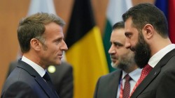 Tổng thống Pháp thăm Syria, mang tới nhiều tin vui