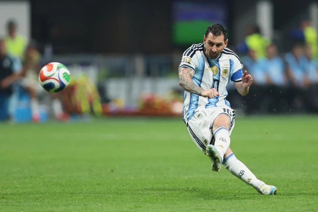 Kết quả bóng đá World Cup 2026: Argentina 3-2 Ai Cập: Messi cùng Argentina tạo màn ngược dòng trước Ai Cập, đi thẳng vào tứ kết