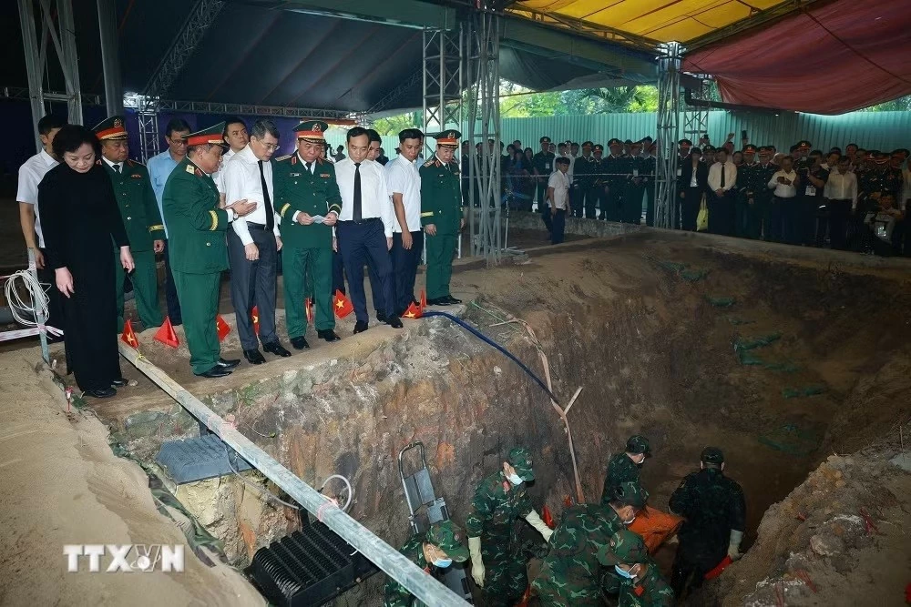 Huy động toàn dân tham gia công tác tìm kiếm, quy tập hài cốt liệt sĩ Huy động toàn dân tham gia công tác tìm kiếm, quy tập hài cốt liệt sĩ