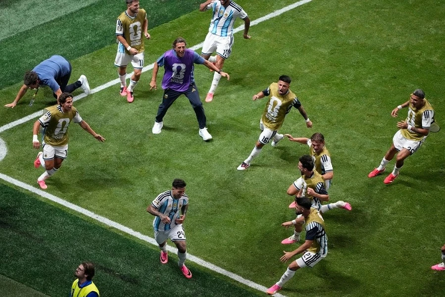 Argentina đấu với Ai Cập: 13 phút ngược dòng thay đổi số phận nhà đương kim vô địch World Cup