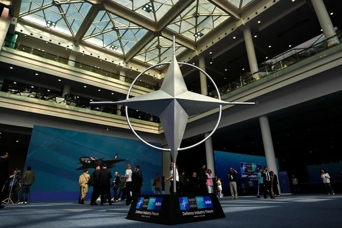 Hội nghị thượng đỉnh NATO (Reuters)