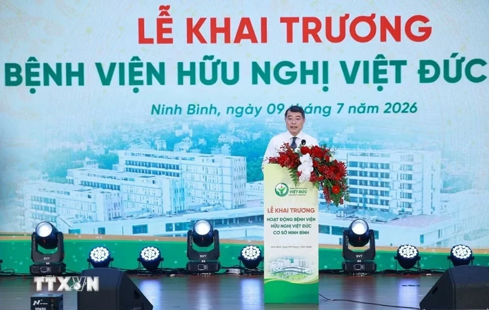 Thủ tướng Lê Minh Hưng: Cơ cấu lại mạng lưới khám, chữa bệnh theo hướng hiện đại