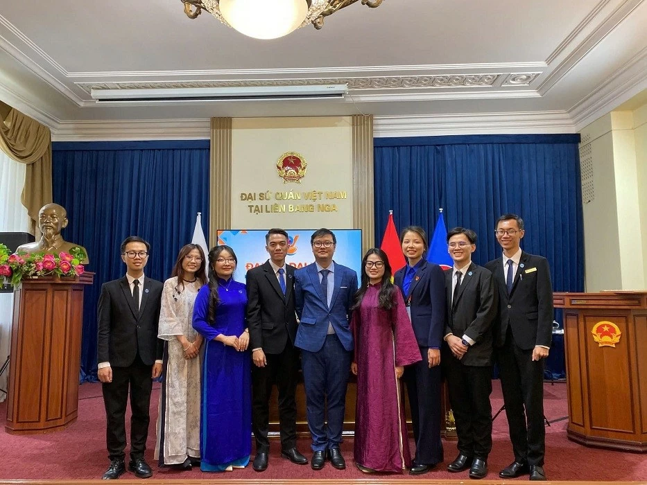 Khơi dậy trí lực tuổi trẻ ở xứ sở Bạch Dương Khơi dậy trí lực tuổi trẻ ở xứ sở Bạch Dương