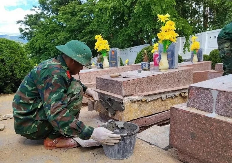 Chiến dịch 500 ngày đêm: Điện Biên hoàn thành lấy mẫu 911 mộ liệt sĩ tại Nghĩa trang Tông Khao Chiến dịch 500 ngày đêm: Điện Biên hoàn thành lấy mẫu 911 mộ liệt sĩ tại Nghĩa trang Tông Khao