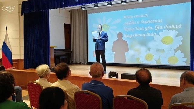 Trung tâm Khoa học và Văn hóa Nga tại Hà Nội tổ chức hoạt động kỷ niệm Ngày Gia đình, Tình yêu và Lòng chung thủy