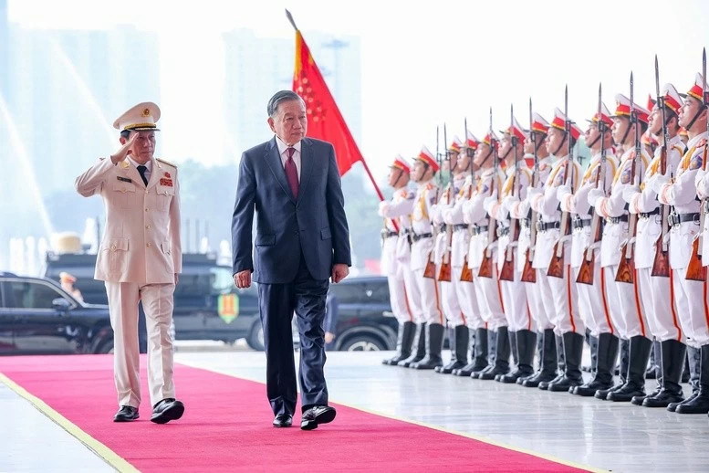 Tổng Bí thư, Chủ tịch nước Tô Lâm: Bảo vệ an ninh theo nguyên tắc phát triển đến đâu, an ninh đến đó