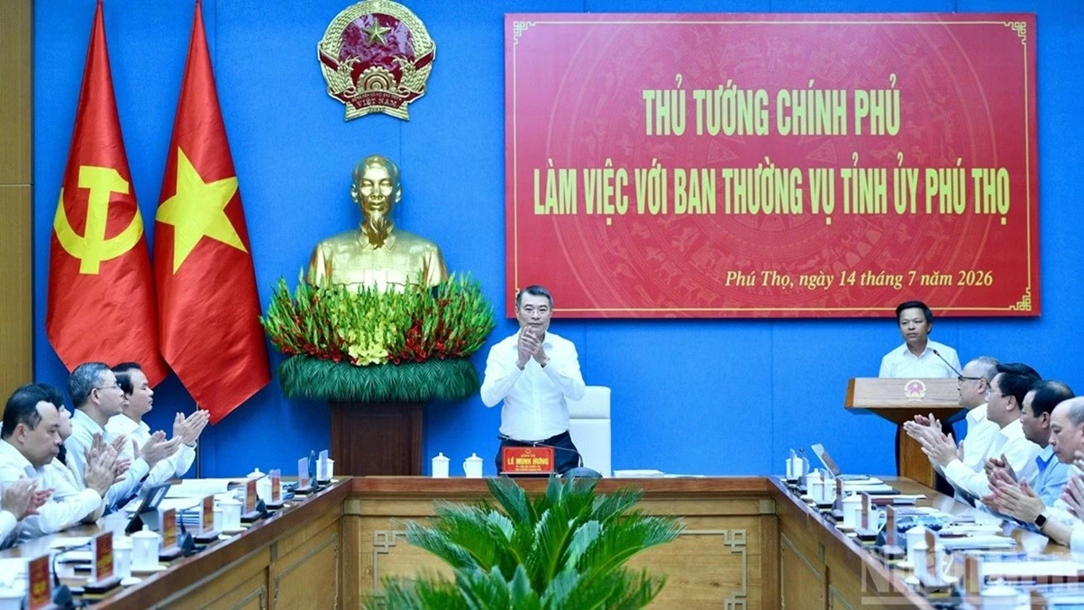 Thủ tướng Chính phủ Lê Minh Hưng chủ trì cuộc làm việc với Ban Thường vụ Tỉnh ủy Phú Thọ