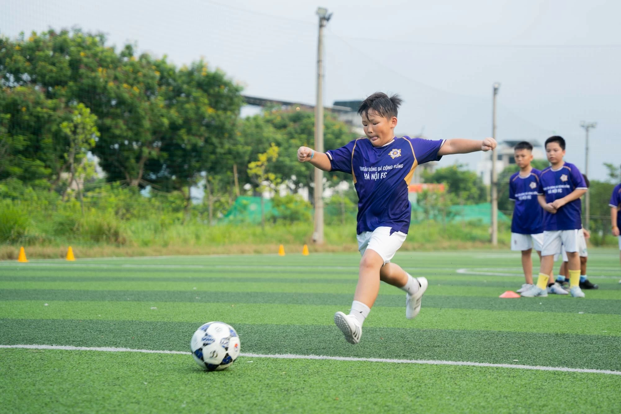 Trung tâm Bóng đá Cộng đồng Hà Nội FC: Bước khởi đầu từ một cam kết với cử tri Trung tâm Bóng đá Cộng đồng Hà Nội FC: Bước khởi đầu từ một cam kết với cử tri