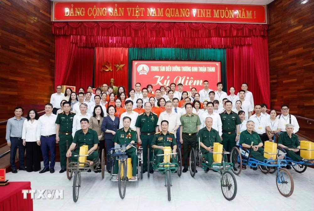 Tổng Bí thư, Chủ tịch nước Tô Lâm: Tiếp tục rà soát, giải quyết đầy đủ chính sách đối với người có công và thân nhân