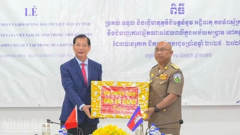 Quy tập 81 hài cốt liệt sĩ tại tỉnh Kampong Speu, Vương quốc Campuchia Quy tập 81 hài cốt liệt sĩ tại tỉnh Kampong Speu, Vương quốc Campuchia