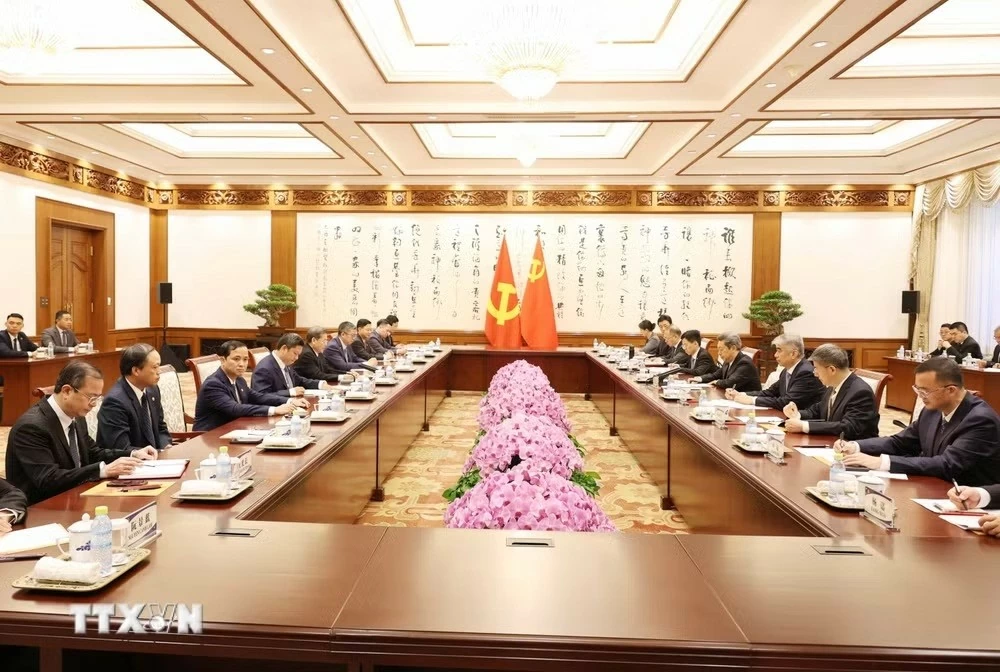 Việt Nam-Trung Quốc tăng cường hợp tác nội chính và phòng, chống tham nhũng Việt Nam-Trung Quốc tăng cường hợp tác nội chính và phòng, chống tham nhũng
