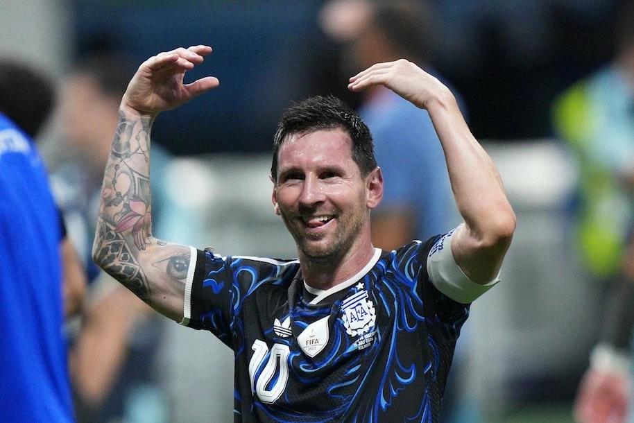Kết quả bóng đá World Cup 2026: Argentina 2-0 Anh: Messi lập cú đúp kiến tạo đỉnh cao, Argentina ngược dòng đánh bại tuyển Anh để vào chung kết Kết quả bóng đá World Cup 2026: Argentina 2-0 Anh: Messi lập cú đúp kiến tạo đỉnh cao, Argentina ngược dòng đánh bại tuyển Anh để vào chung kết