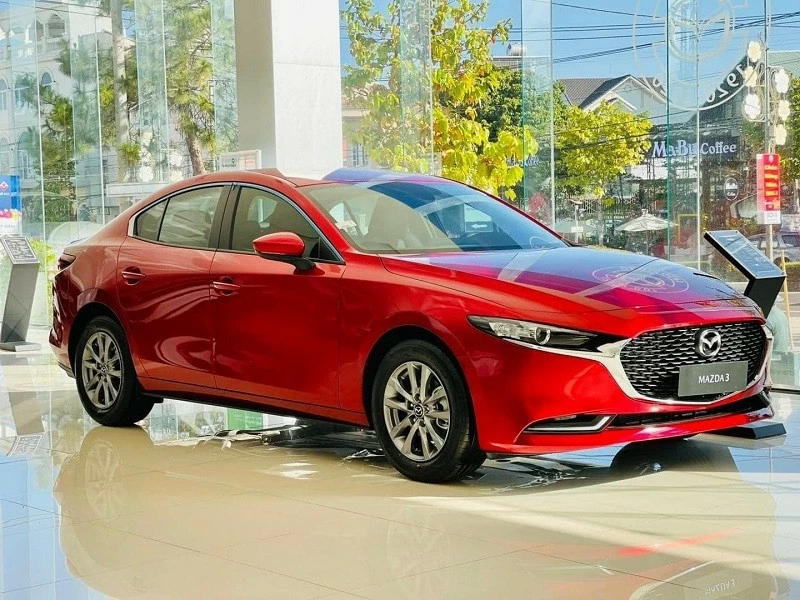 Top 4 xe sedan cỡ C bán chạy nhất tháng 6/2026: Mazda3 tiếp tục dẫn đầu.