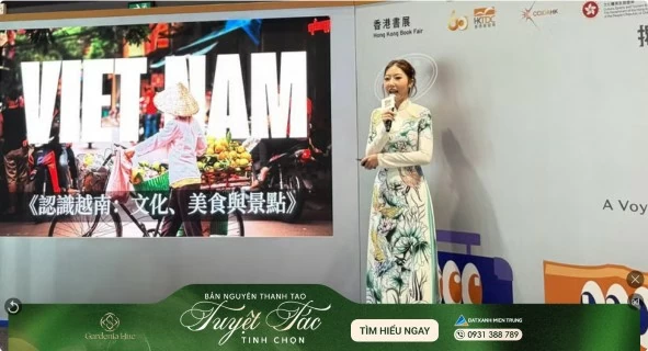 Đại diện thế hệ trẻ Việt lan tỏa giá trị văn hóa tại Hội chợ Sách Hong Kong Đại diện thế hệ trẻ Việt lan tỏa giá trị văn hóa tại Hội chợ Sách Hong Kong