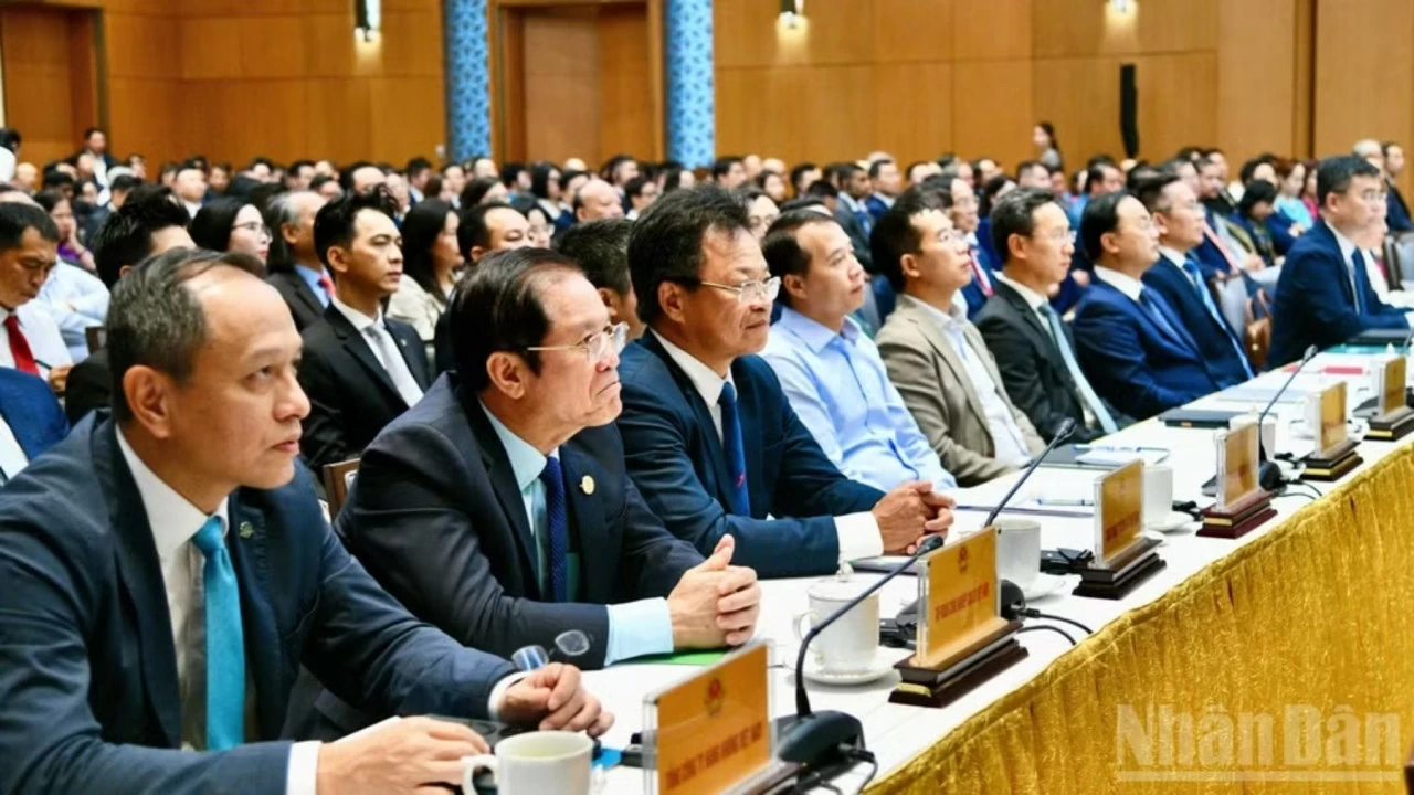 Lãnh đạo các tập đoàn, tổng công ty nhà nước tham dự hội nghị. (Nguồn: Nhandan)