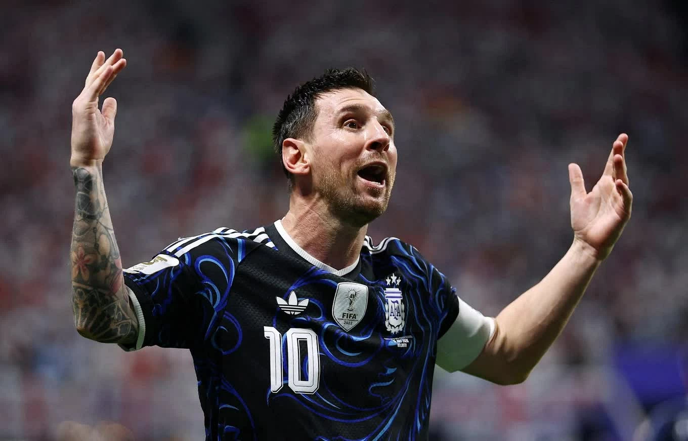 Căn bệnh từng một thời ám ảnh Lionel Messi