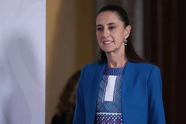 Tổng thống Mexico Claudia Sheinbaum phát biểu tại cuộc họp báo thường kỳ ở Cung điện Quốc gia, thủ đô Mexico City, ngày 15/7. (Nguồn: Getty Images)