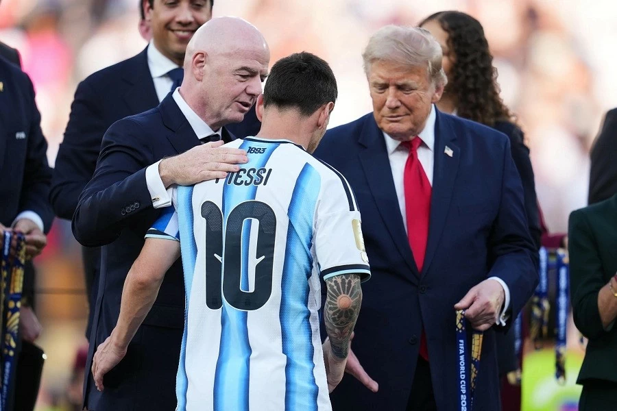 Messi bất lực trước sự hoàn hảo của Tây Ban Nha: El Pulga đã không thể tạo nên phép màu cuối cùng