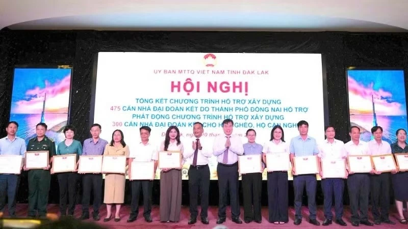 Tỉnh Đắk Lắk phát động chương trình hỗ trợ xây dựng 300 căn nhà Đại đoàn kết cho hộ nghèo do Tổng Bí thư, Chủ tịch nước Tô Lâm trao tặng