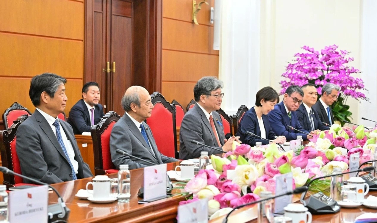 Ủy viên Bộ Chính trị, Thường trực Ban Bí thư Trần Cẩm Tú tiếp Quyền Tổng Thư ký Đảng Dân chủ Tự do Nhật Bản Hagiuda Koichi