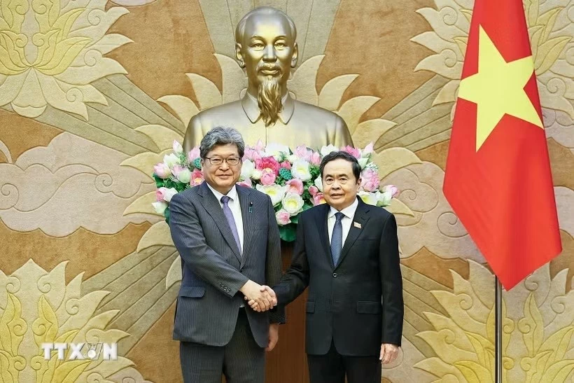 Chủ tịch Quốc hội Trần Thanh Mẫn tiếp Tổng Thư ký Đảng Dân chủ Tự do Nhật Bản Hagiuda Koichi Chủ tịch Quốc hội Trần Thanh Mẫn tiếp Tổng Thư ký Đảng Dân chủ Tự do Nhật Bản Hagiuda Koichi