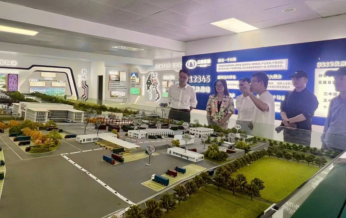 Tổng Lãnh sự Việt Nam tại Côn Minh Nghiêm Việt Chung khảo sát khu vực biên giới và tham dự Hội nghị xúc tiến đầu tư tỉnh Lào Cai năm 2026 Tổng Lãnh sự Việt Nam tại Côn Minh Nghiêm Việt Chung khảo sát khu vực biên giới và tham dự Hội nghị xúc tiến đầu tư tỉnh Lào Cai năm 2026
