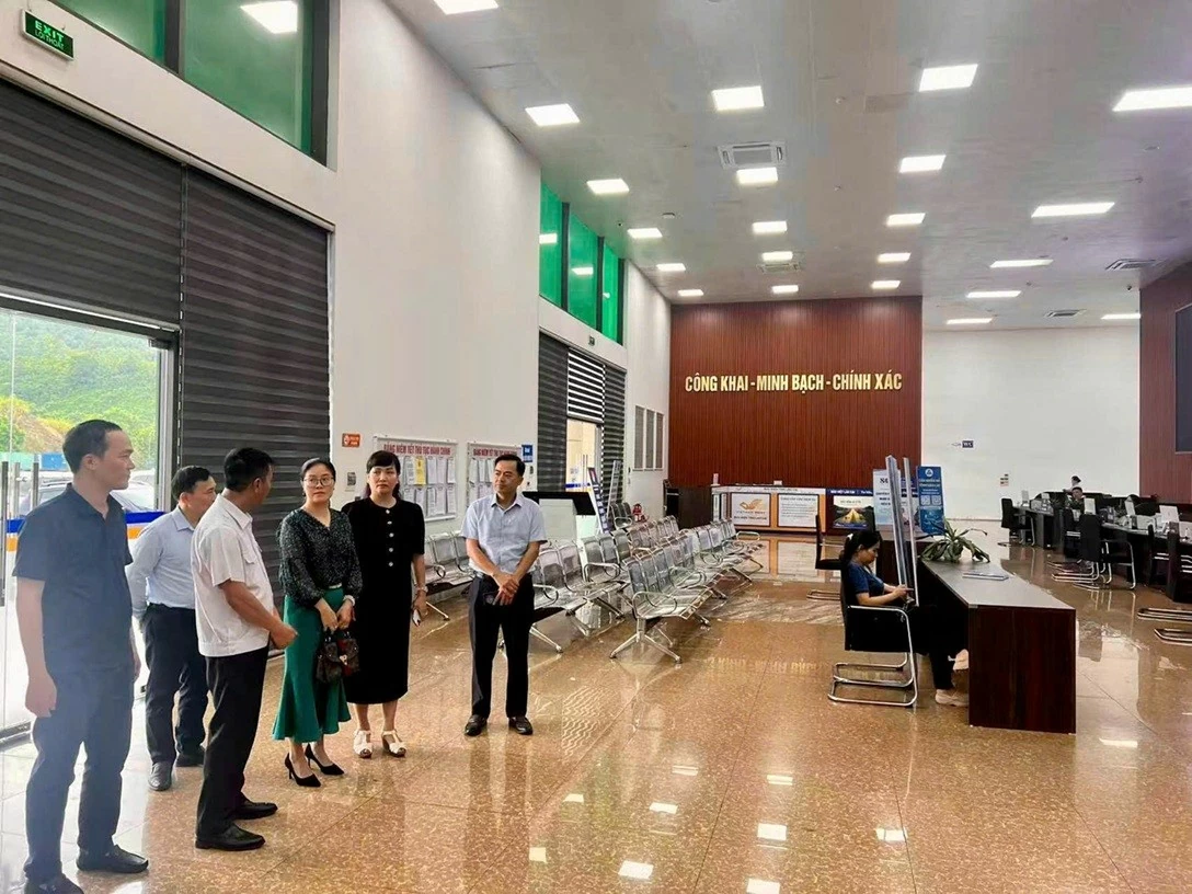 Tổng Lãnh sự Việt Nam tại Côn Minh Nghiêm Việt Chung khảo sát khu vực biên giới và tham dự Hội nghị xúc tiến đầu tư tỉnh Lào Cai năm 2026 Tổng Lãnh sự Việt Nam tại Côn Minh Nghiêm Việt Chung khảo sát khu vực biên giới và tham dự Hội nghị xúc tiến đầu tư tỉnh Lào Cai năm 2026