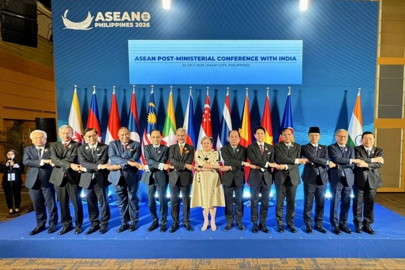 Các đại biểu chụp ảnh tại Hội nghị Bộ trưởng Ngoại giao ASEAN - Ấn Độ trong khuôn khổ AMM 59, ngày 22/7 tại Pasay, Philppines. (Nguồn: X)