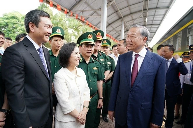 Đồng chí Tổng Bí thư, Chủ tịch nước Tô Lâm về đến Ga quốc tế Đồng Đăng sau khi kết thúc tốt đẹp chuyến thăm cấp Nhà nước tới Trung Quốc– tháng 4/2026 Đồng chí Tổng Bí thư, Chủ tịch nước Tô Lâm về đến Ga quốc tế Đồng Đăng sau khi kết thúc tốt đẹp chuyến thăm cấp Nhà nước tới Trung Quốc– tháng 4/2026