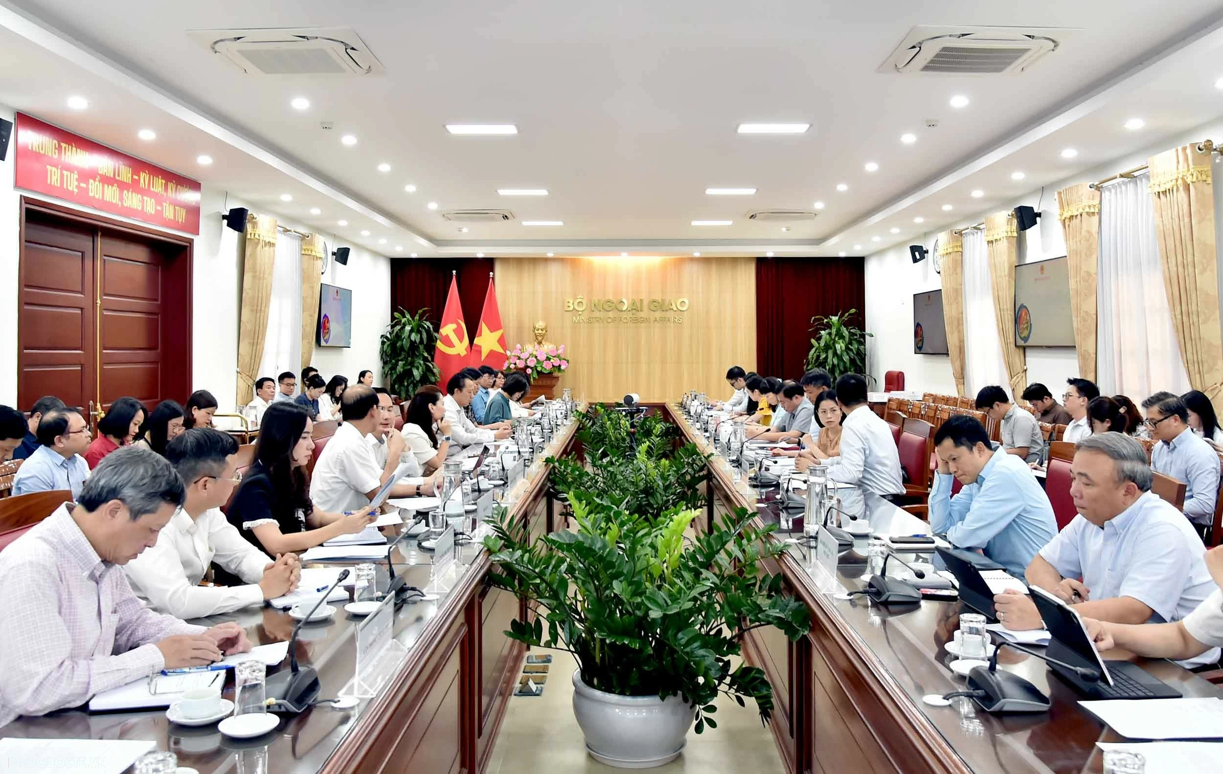 Họp lần thứ hai Tiểu ban Nội dung APEC 2027: Định hướng triển khai và dự thảo Đề án