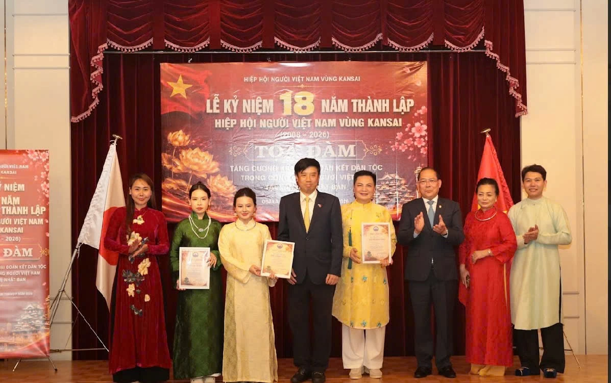 Người Việt vùng Kansai: Lan tỏa tinh thần đại đoàn kết dân tộc, tri ân các anh hùng liệt sĩ và hướng về đồng bào vùng lũ Người Việt vùng Kansai: Lan tỏa tinh thần đại đoàn kết dân tộc, tri ân các anh hùng liệt sĩ và hướng về đồng bào vùng lũ