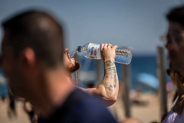 Đợt nắng nóng gay gắt tại tây bắc châu Âu đang gây ảnh hưởng đáng kể đến sức khỏe người dân và được dự báo tiếp tục gia tăng cường độ tại Tây Ban Nha và Pháp. (Nguồn: Getty Images)