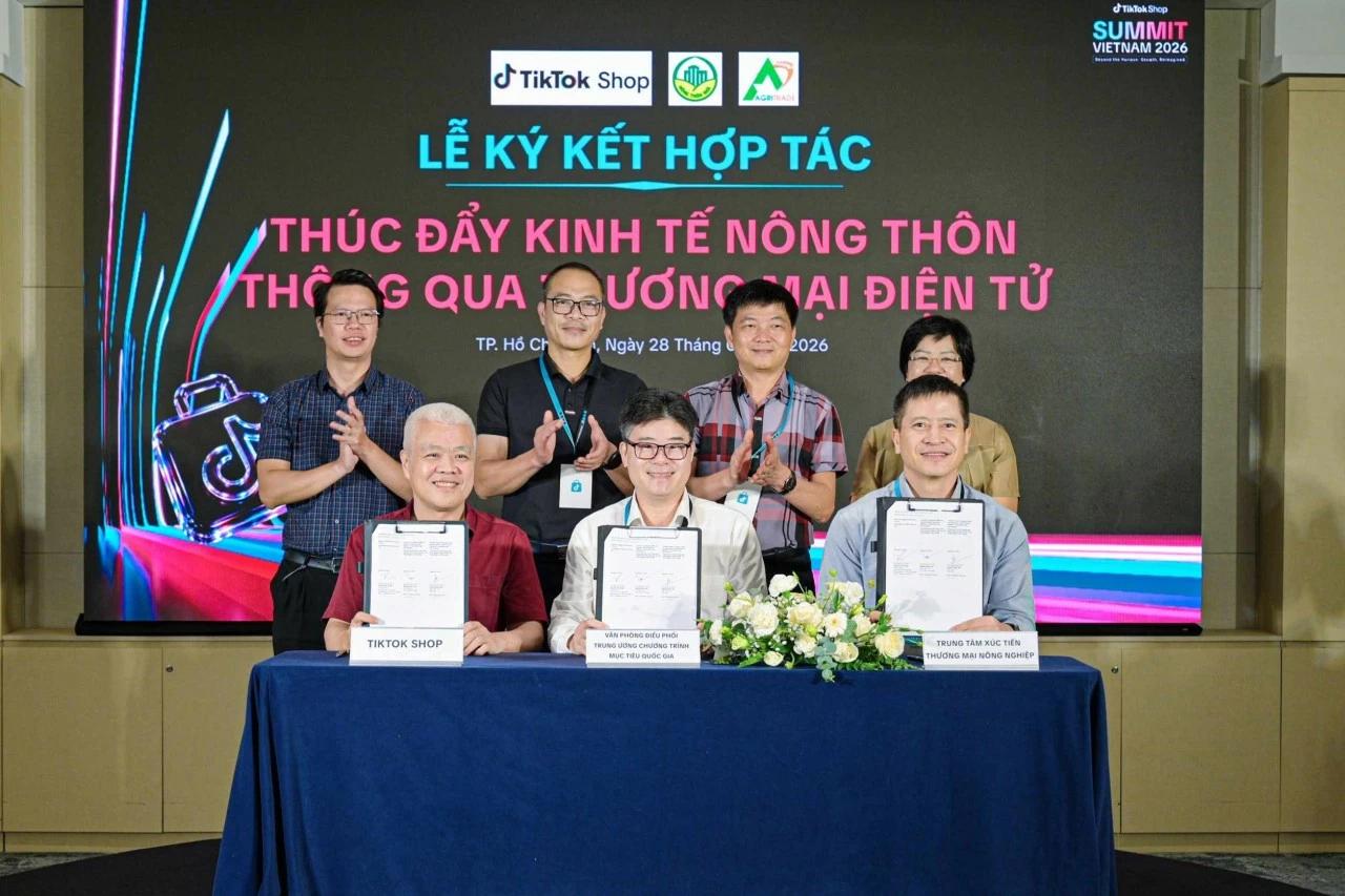 Lễ ký kết hợp tác Thúc đẩy kinh tế nông thôn thông qua thương mại điện tử.