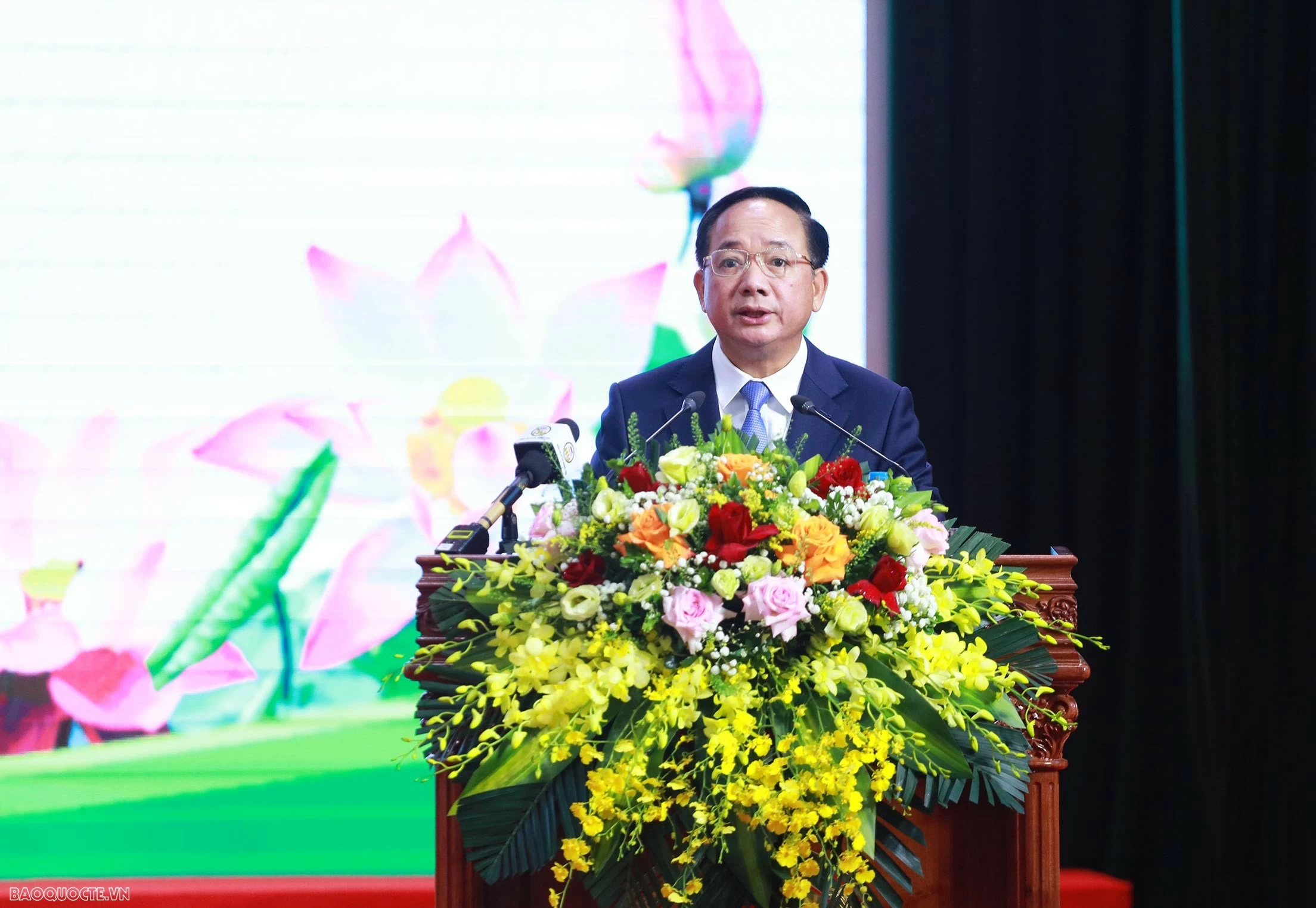 Ủy viên Bộ Chính trị, Bí thư Trung ương Đảng, Trưởng Ban Tuyên giáo và Dân vận Trung ương Trịnh Văn Quyết phát biểu khai mạc. (Ảnh: Thành Long) Ủy viên Bộ Chính trị, Bí thư Trung ương Đảng, Trưởng Ban Tuyên giáo và Dân vận Trung ương Trịnh Văn Quyết phát biểu khai mạc. (Ảnh: Thành Long)