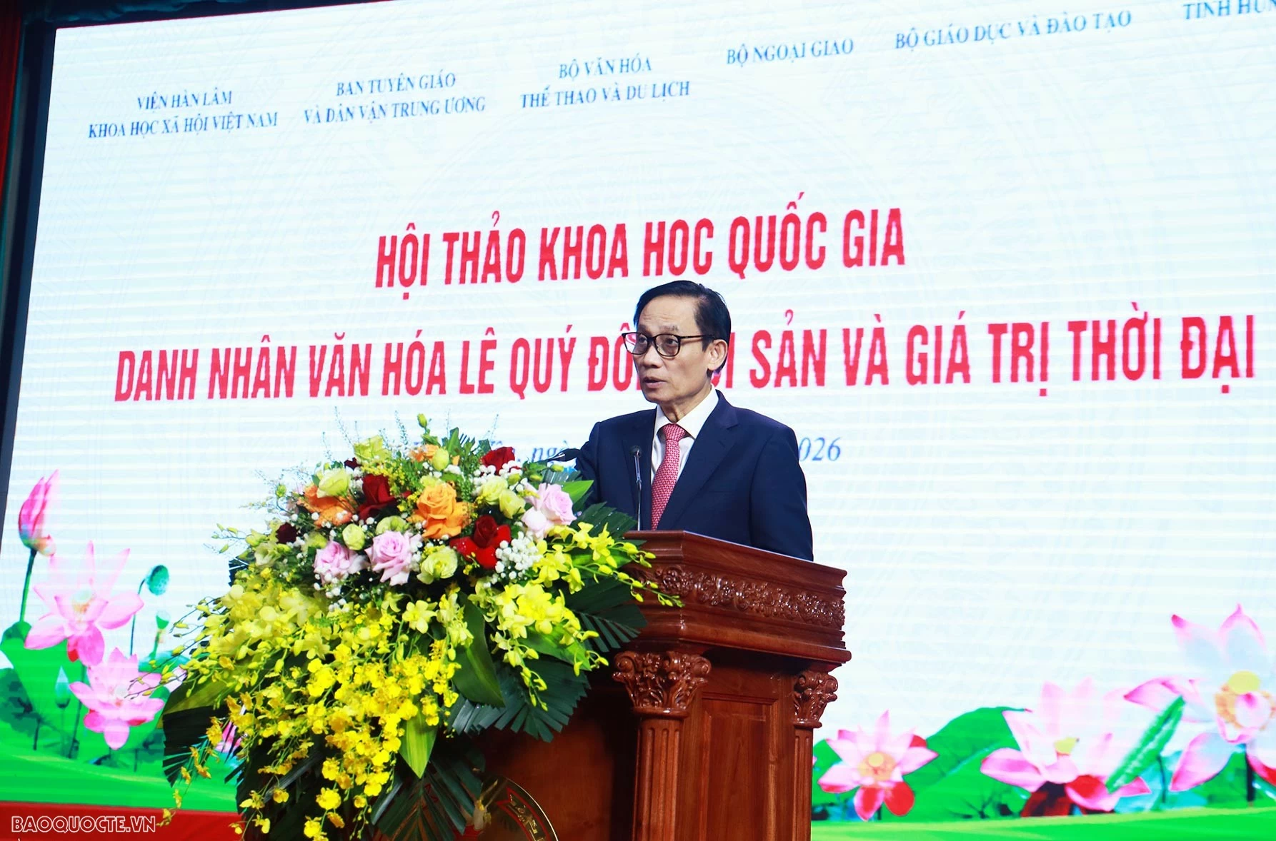 Ủy viên Bộ Chính trị, Bộ trưởng Ngoại giao Lê Hoài Trung phát biểu tổng kết Hội thảo. (Ảnh: Thành Long) Ủy viên Bộ Chính trị, Bộ trưởng Ngoại giao Lê Hoài Trung phát biểu tổng kết Hội thảo. (Ảnh: Thành Long)