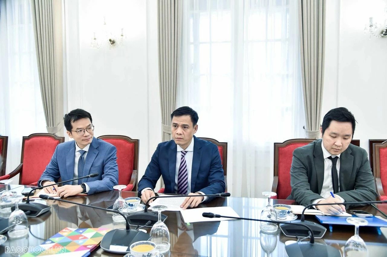 Thứ trưởng Đặng Hoàng Giang tiếp Điều phối viên thường trú Liên hợp quốc tại Việt Nam