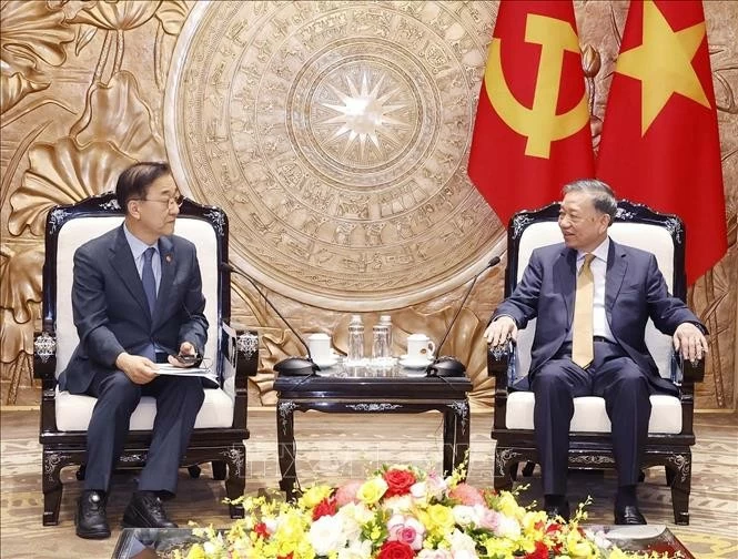 Tổng Bí thư, Chủ tịch nước Tô Lâm tiếp Bộ trưởng Bộ Đất đai, Cơ sở hạ tầng và Giao thông Hàn Quốc