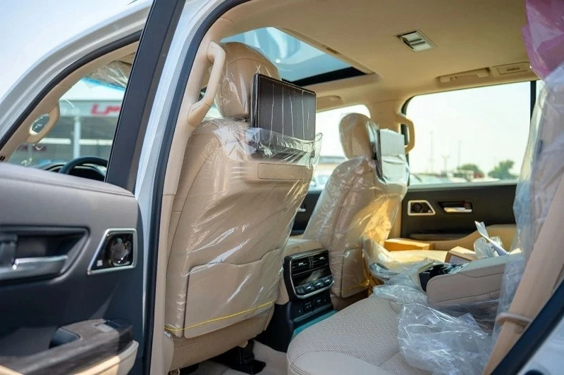 Toyota trang bị cho Land Cruiser hybrid gói an toàn Toyota Safety Sense 3 với nhiều tính năng hỗ trợ lái hiện đại. Toyota trang bị cho Land Cruiser hybrid gói an toàn Toyota Safety Sense 3 với nhiều tính năng hỗ trợ lái hiện đại.