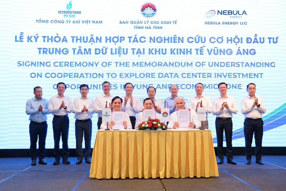 Tỉnh Hà Tĩnh-Petrovietnam: Cộng hưởng nguồn lực, kiến tạo cực tăng trưởng mới Tỉnh Hà Tĩnh-Petrovietnam: Cộng hưởng nguồn lực, kiến tạo cực tăng trưởng mới
