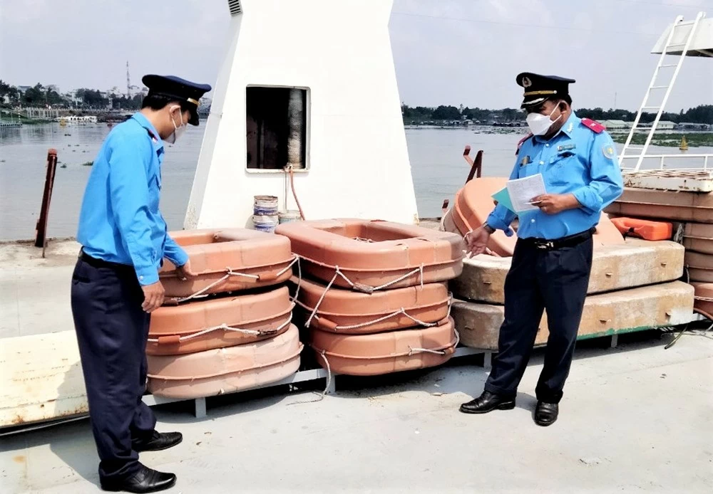 Công bố thủ tục hành chính sửa đổi, bổ sung về công nhận đăng kiểm viên phương tiện thủy nội địa Công bố thủ tục hành chính sửa đổi, bổ sung về công nhận đăng kiểm viên phương tiện thủy nội địa