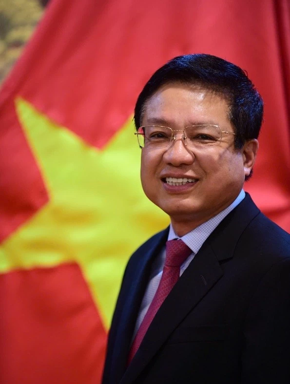 Phát huy vai trò tiên phong của ngoại giao kinh tế, mở rộng không gian phát triển cho doanh nghiệp Việt Nam trong kỷ nguyên mới. Phát huy vai trò tiên phong của ngoại giao kinh tế, mở rộng không gian phát triển cho doanh nghiệp Việt Nam trong kỷ nguyên mới.