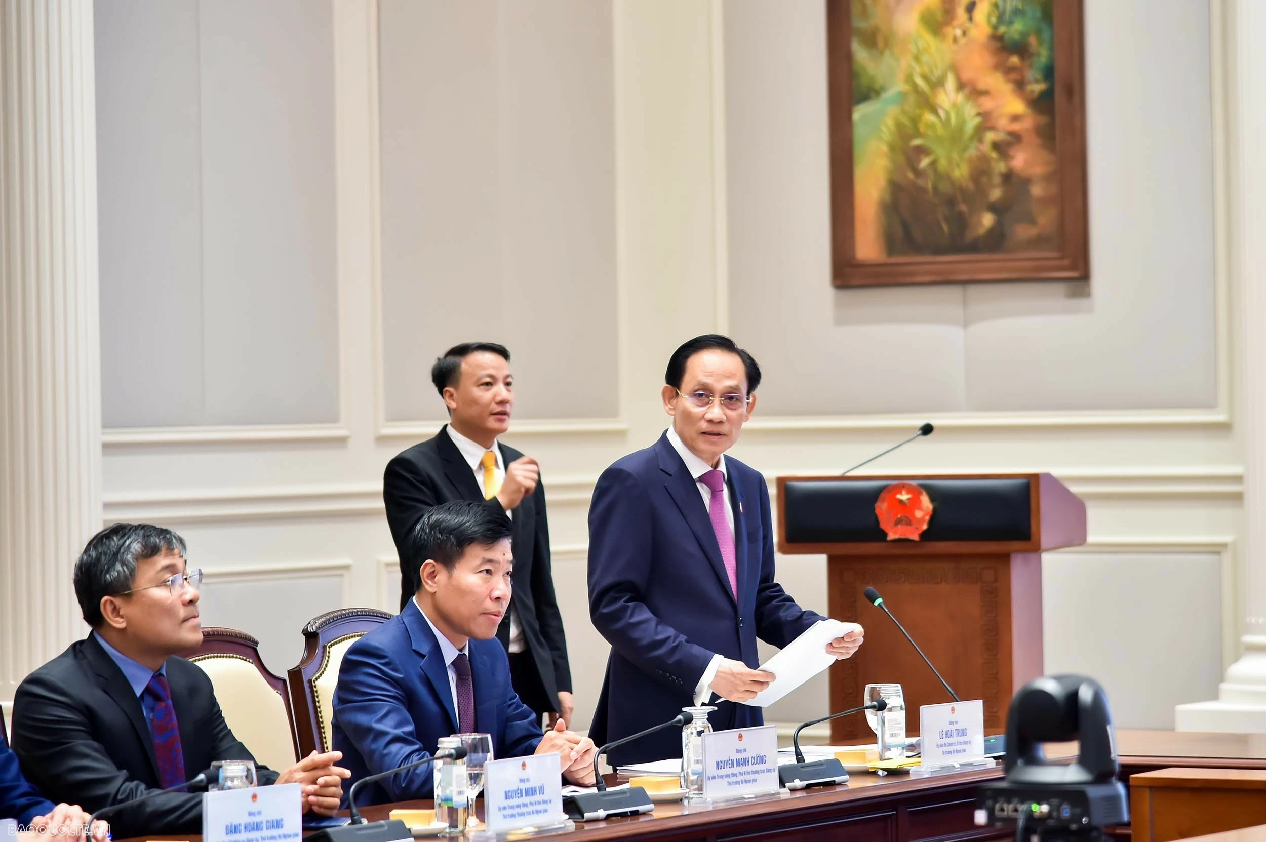 Tổng Bí thư, Chủ tịch nước làm việc với các Đại sứ Trưởng Cơ quan đại diện Việt Nam ở nước ngoài trong khuôn khổ Hội nghị Ngoại giao lần thứ 33 Tổng Bí thư, Chủ tịch nước làm việc với Ban Thường vụ Đảng ủy Bộ Ngoại giao và các Trưởng Cơ quan đại diện Việt Nam ở nước ngoài