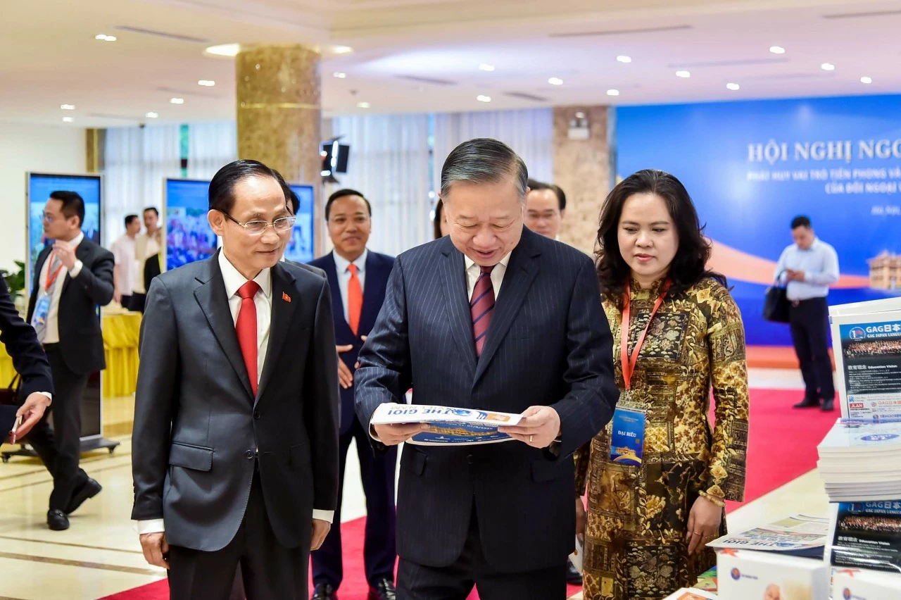 [Trực tiếp] Khai mạc Hội nghị Ngoại giao lần thứ 33: Ngày hội đối ngoại đầu tiên trong kỷ nguyên mới