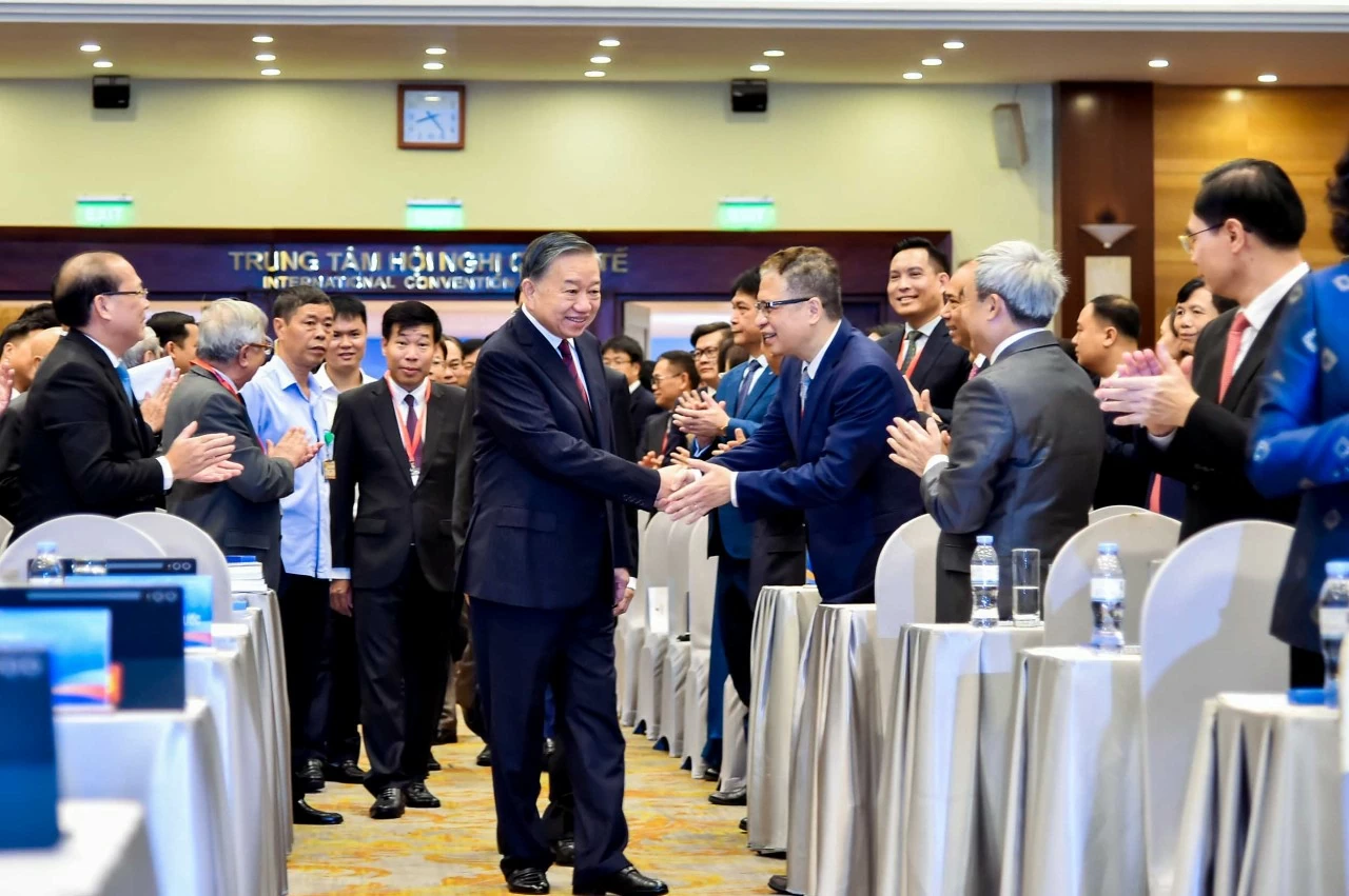 [Trực tiếp] Khai mạc Hội nghị Ngoại giao lần thứ 33: Ngày hội đối ngoại đầu tiên trong kỷ nguyên mới