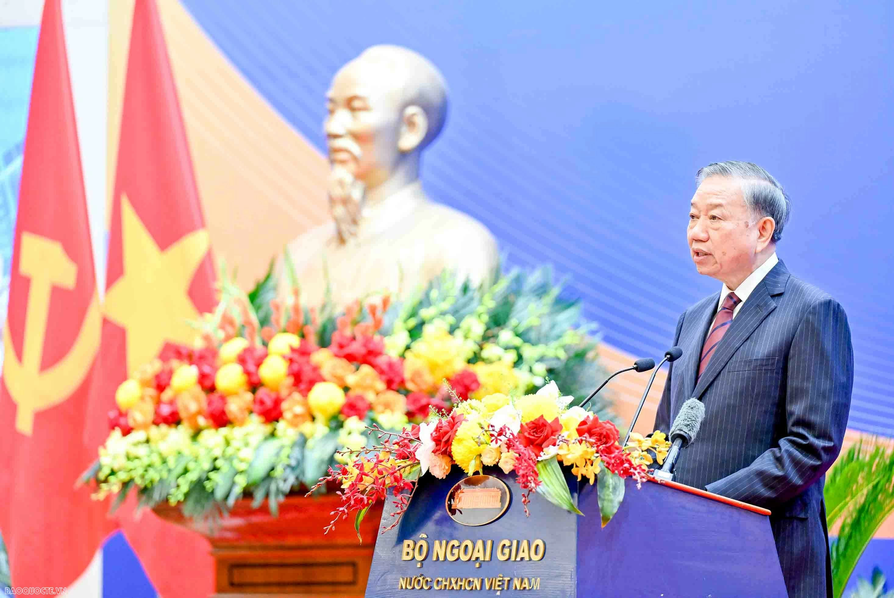 Những hình ảnh lễ khai mạc Hội nghị ngoại giao lần thứ 33