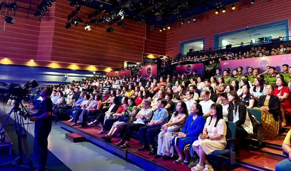Trở về dòng sông tuổi thơ: Dòng chảy ký ức từ âm nhạc, điện ảnh đến văn hóa