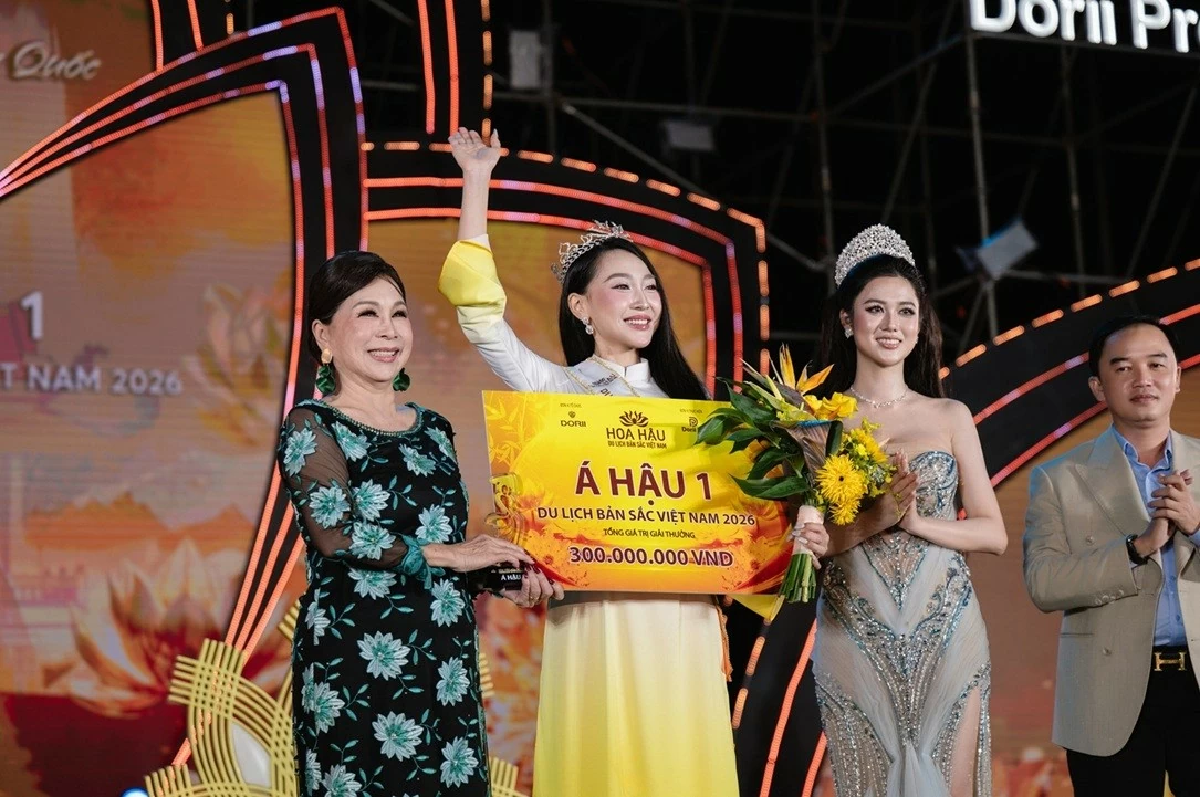 Sắc vóc của Á hậu 1 Hoa hậu Du lịch Bản sắc Việt Nam 2026 Đinh Ngọc Bảo Châu