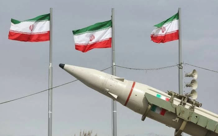 Iran cảnh báo sẽ đáp trả tương xứng nếu Mỹ tiến hành các cuộc tấn công mới, trong bối cảnh căng thẳng Trung Đông tiếp tục leo thang và làm gia tăng lo ngại về an ninh năng lượng khu vực. Iran cảnh báo sẽ đáp trả tương xứng nếu Mỹ tiến hành các cuộc tấn công mới, trong bối cảnh căng thẳng Trung Đông tiếp tục leo thang và làm gia tăng lo ngại về an ninh năng lượng khu vực.