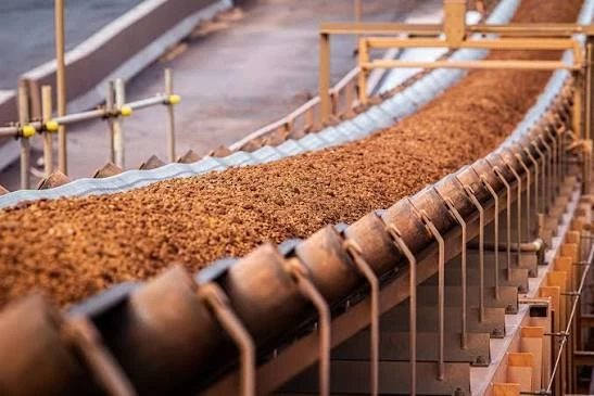 Quặng sắt tại Australia, mặt hàng xuất khẩu chủ lực mang lại hơn 100 tỷ AUD mỗi năm, đang trở thành tâm điểm của vòng đàm phán giá căng thẳng giữa các tập đoàn khai khoáng Australia và đối tác Trung Quốc. (Nguồn: IEEFA)
