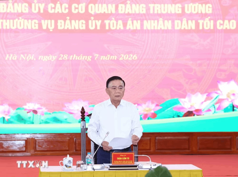 Đồng chí Trần Cẩm Tú, Ủy viên Bộ Chính trị, Thường trực Ban Bí thư, Bí thư Đảng ủy các cơ quan Đảng Trung ương phát biểu chỉ đạo hội nghị. (Nguồn: TTXVN)